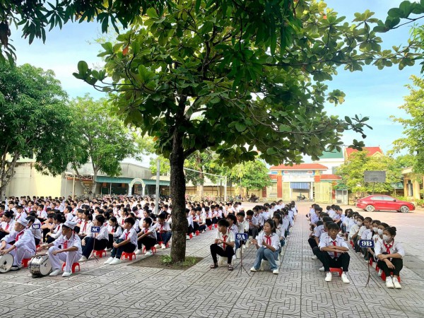 Tưng bừng Lễ khai giảng năm học 2025–2026 tại Trường THCS Diễn Xuân