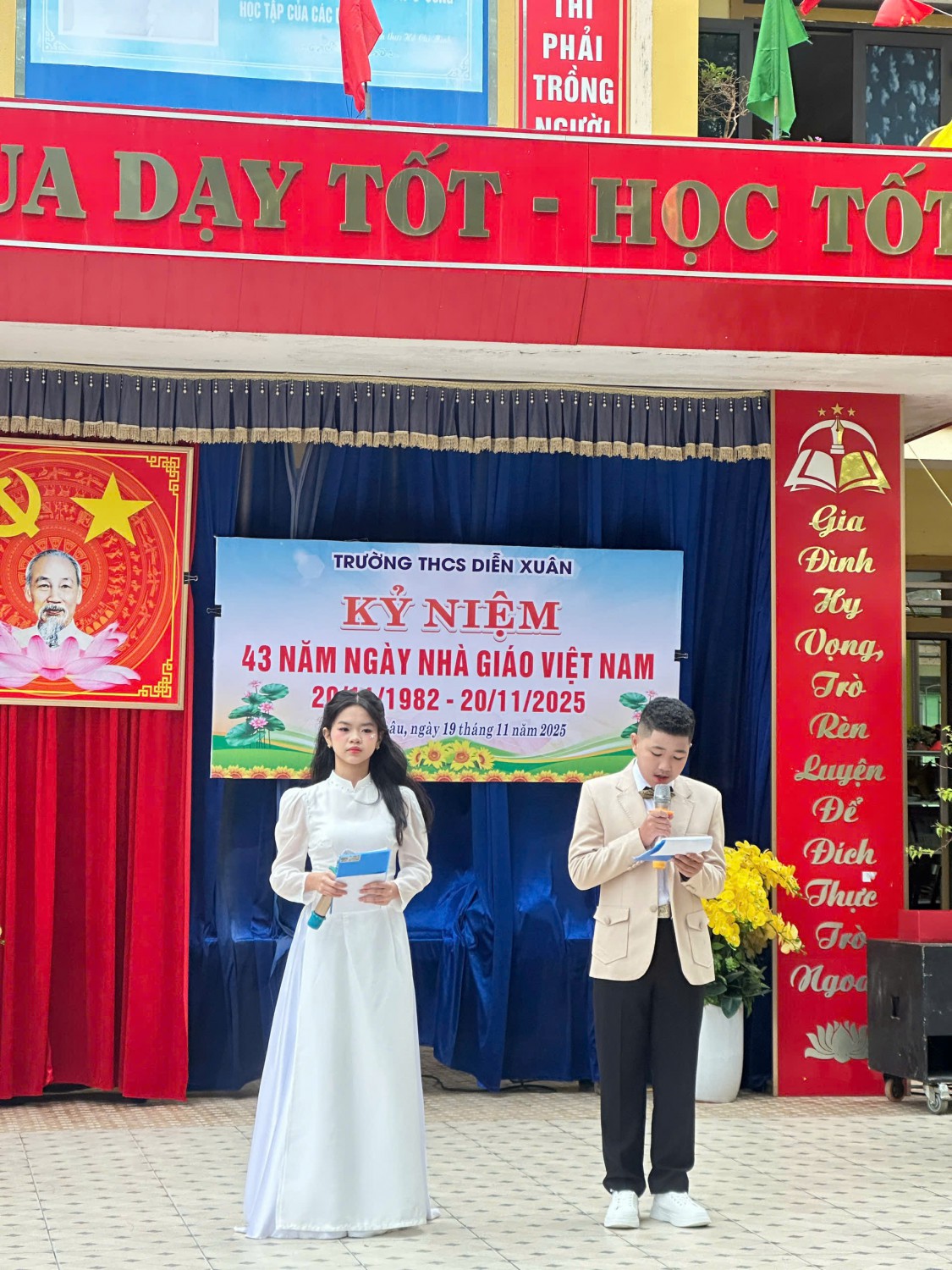 DẪN CHƯƠNG TRÌNH