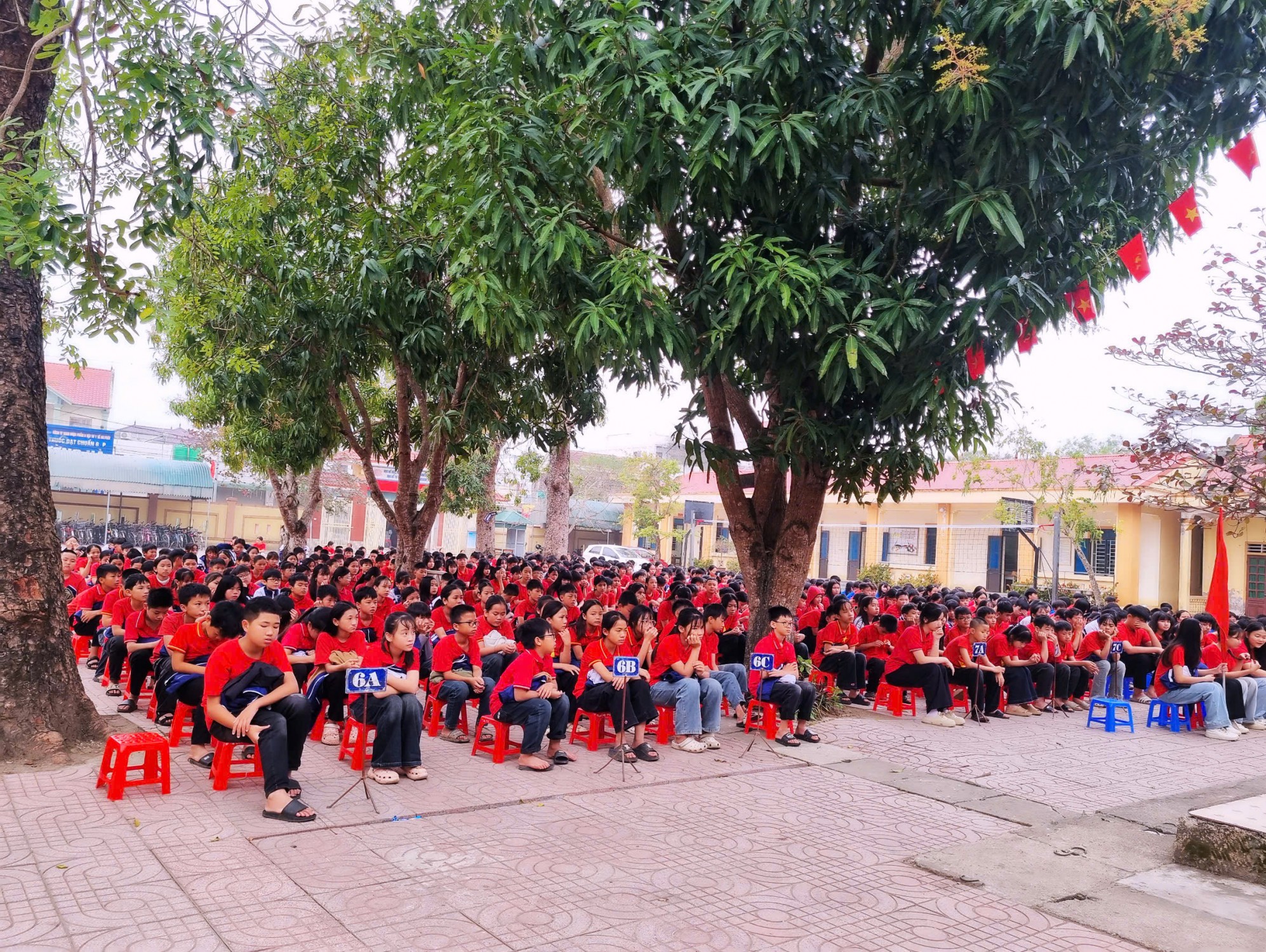 chào mừng ngày đại hội Đảng